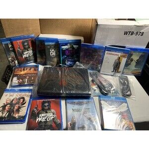 WTB-978 Blu Ray DVD Player,  Full HD 1080p, USB 2.0 with 12 BLU Ray Disc Bund
